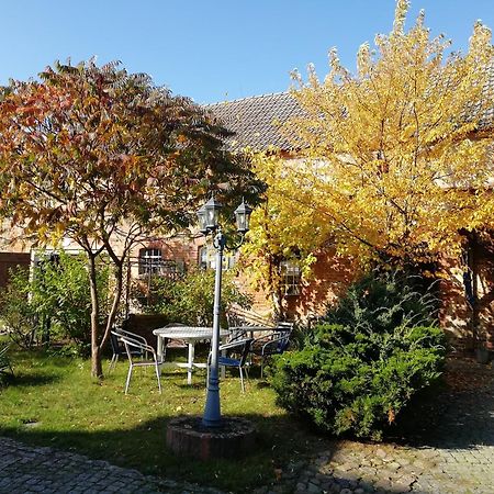 Steinhofel Zirkuswagen Glamping Fuer 2 Mit Veranda Kueche Netflix Parken Und Hofladen מראה חיצוני תמונה