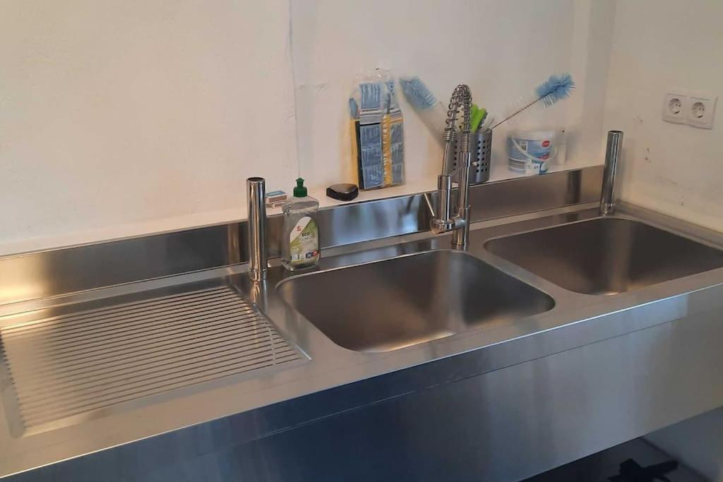 Steinhofel Zirkuswagen Glamping Fuer 2 Mit Veranda Kueche Netflix Parken Und Hofladen מראה חיצוני תמונה
