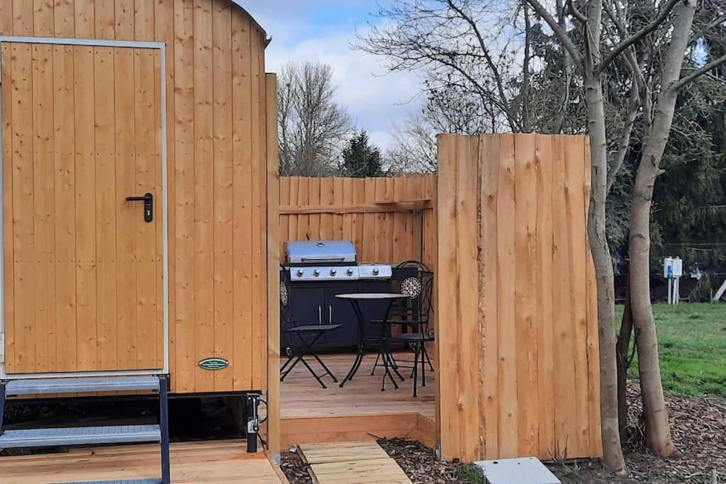 Steinhofel Zirkuswagen Glamping Fuer 2 Mit Veranda Kueche Netflix Parken Und Hofladen מראה חיצוני תמונה