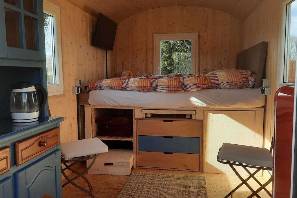 Steinhofel Zirkuswagen Glamping Fuer 2 Mit Veranda Kueche Netflix Parken Und Hofladen מראה חיצוני תמונה