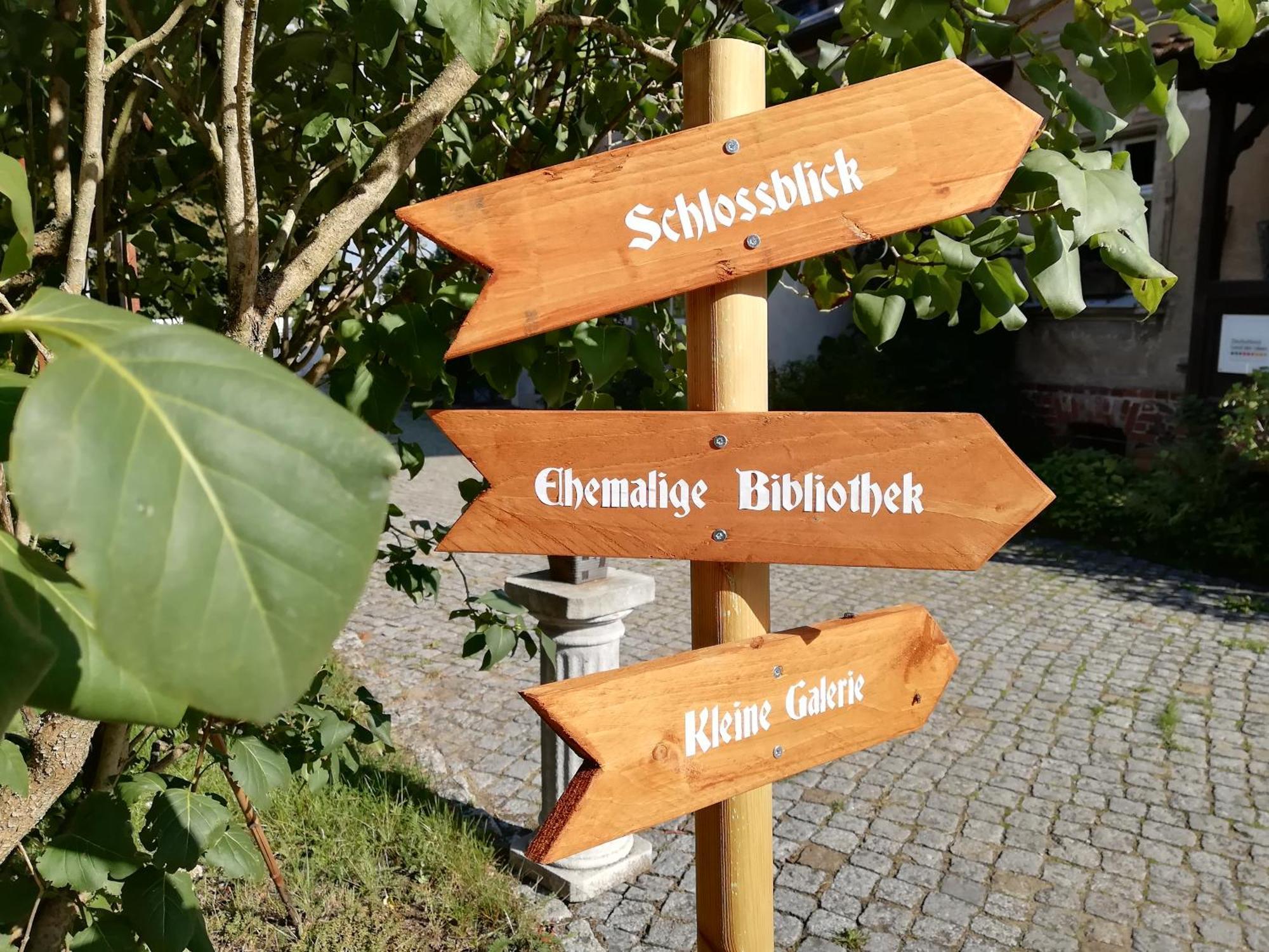 Steinhofel Zirkuswagen Glamping Fuer 2 Mit Veranda Kueche Netflix Parken Und Hofladen מראה חיצוני תמונה